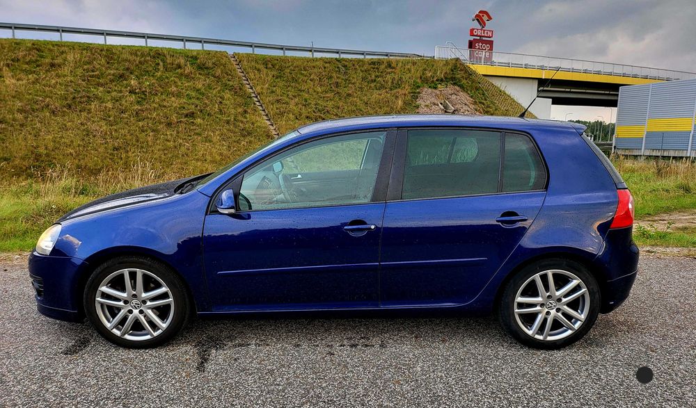 VW GOLF V GT SPORT 2.0tdi klimatronic alu 5drzwi szyberdach SUPER STAN