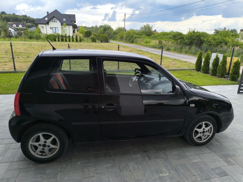 Volkswagen Lupo.