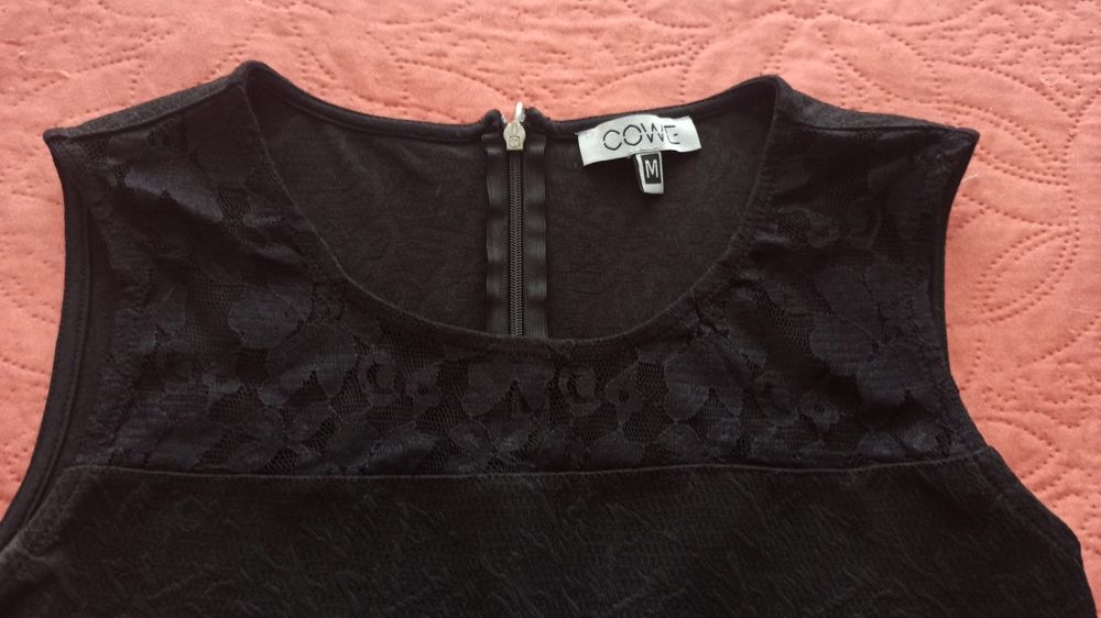 Vestido preto em bom estado