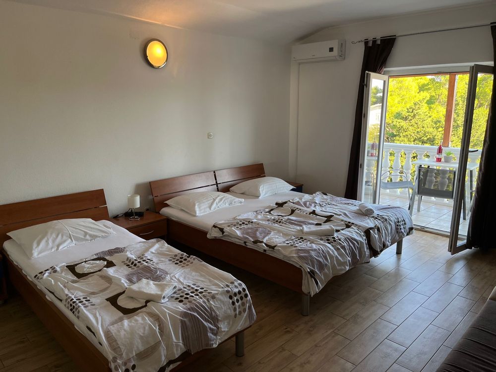 CHORWACJA 18.08-23.08 Starigrad apartament z widokiem na morze