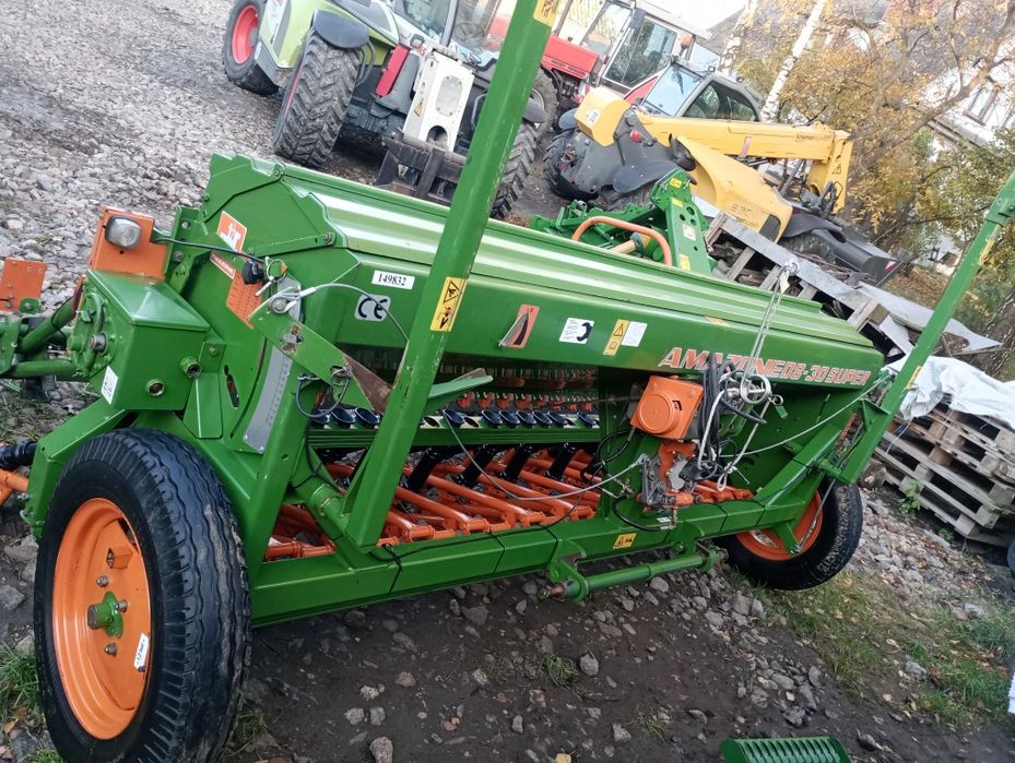Amazone d8 siewnik zbożowy 3m 25 redlic hydraulika