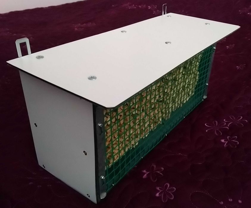 Domek, ul, hotel dla owadów zapylających - pszczół murarek + TRZCINA