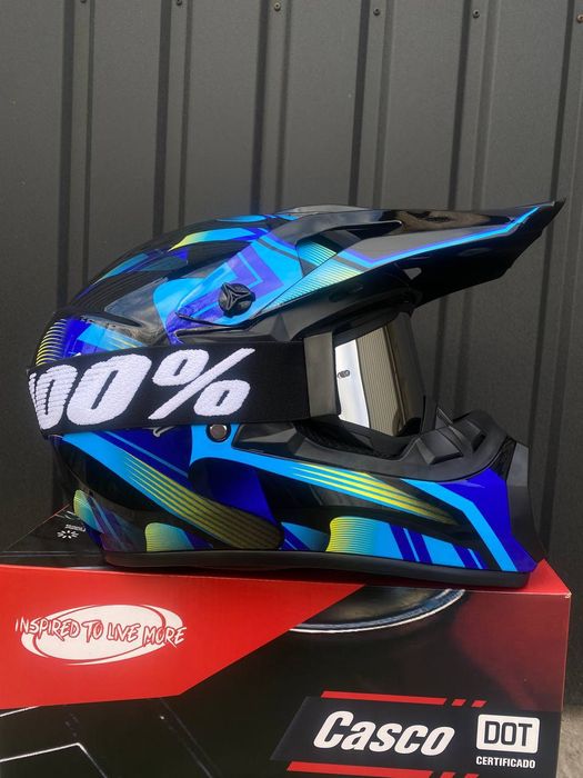 Кросовий шлем ендуро