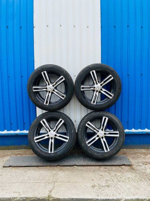 Титаны Vito 639 Inter Action 8.5x18 5x114.3 ET45 66.1 Kargin Black к-т
