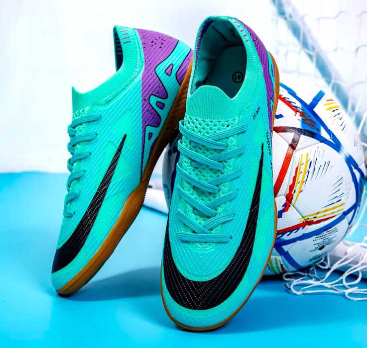 Buty piłkarskie obuwie sportowe halówki futbolówki halowe unisex