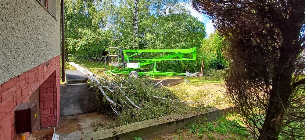 Podnośnik koszowy, zwyżka, podest ruchomy, przeglądy kominiarskie CEEB