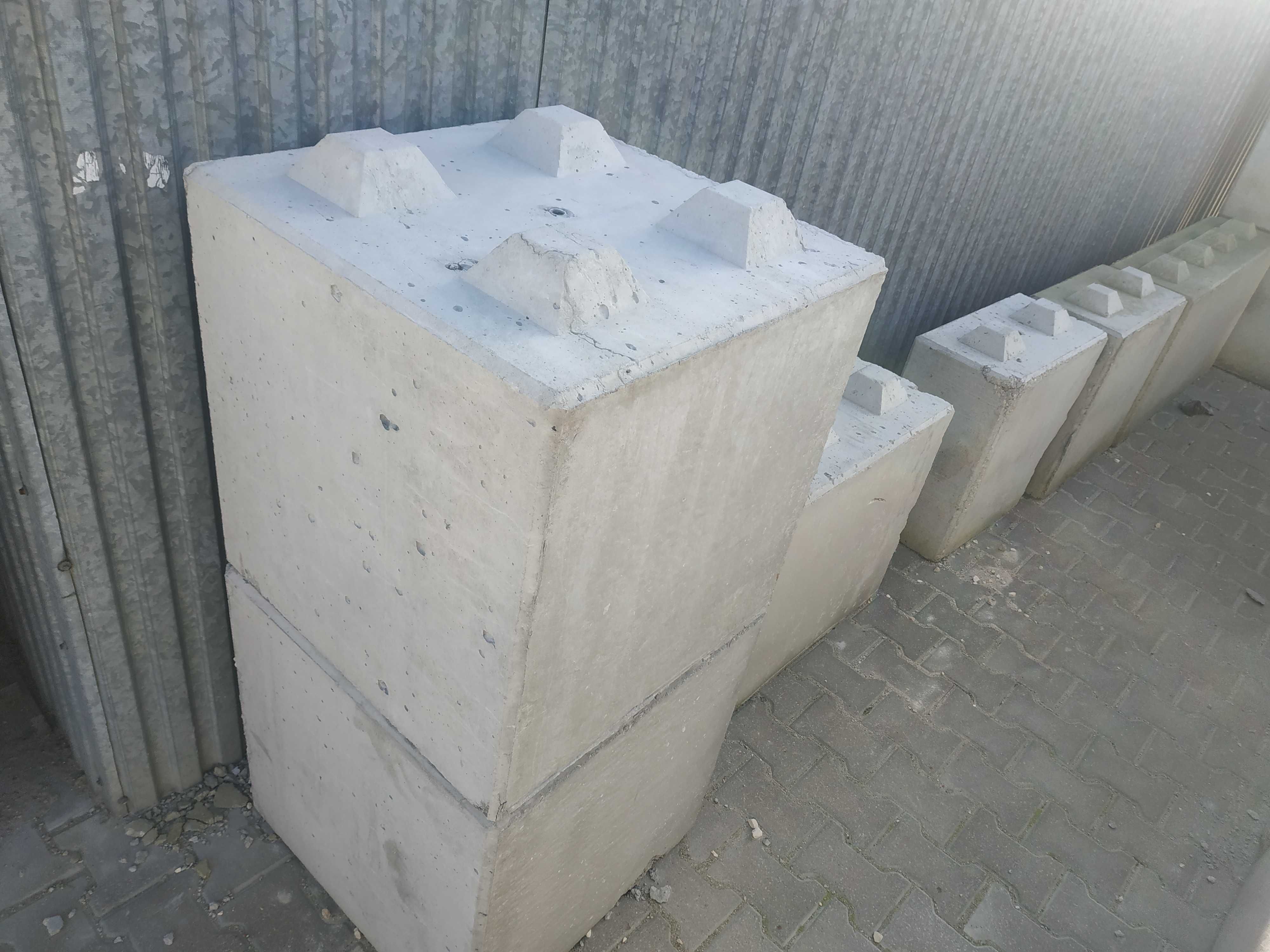 Bloki betonowe LEGO