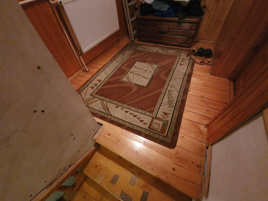 Schody , poręcze i podesty drewniane