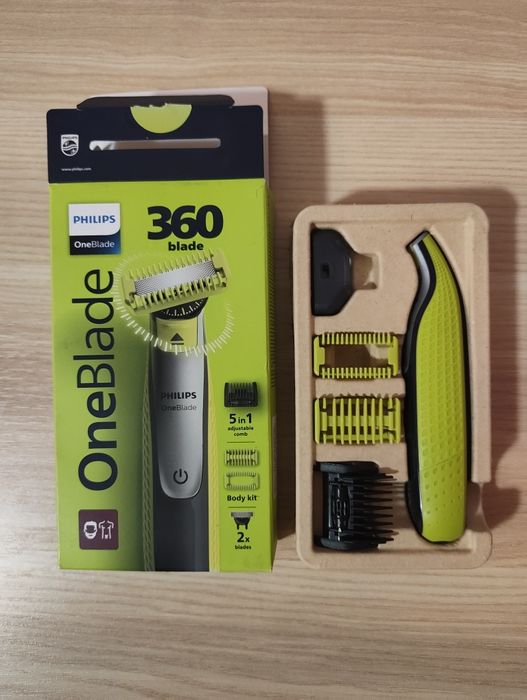 Електростанок Philips OneBlade 360 для обличчя та тіла (без лез)
