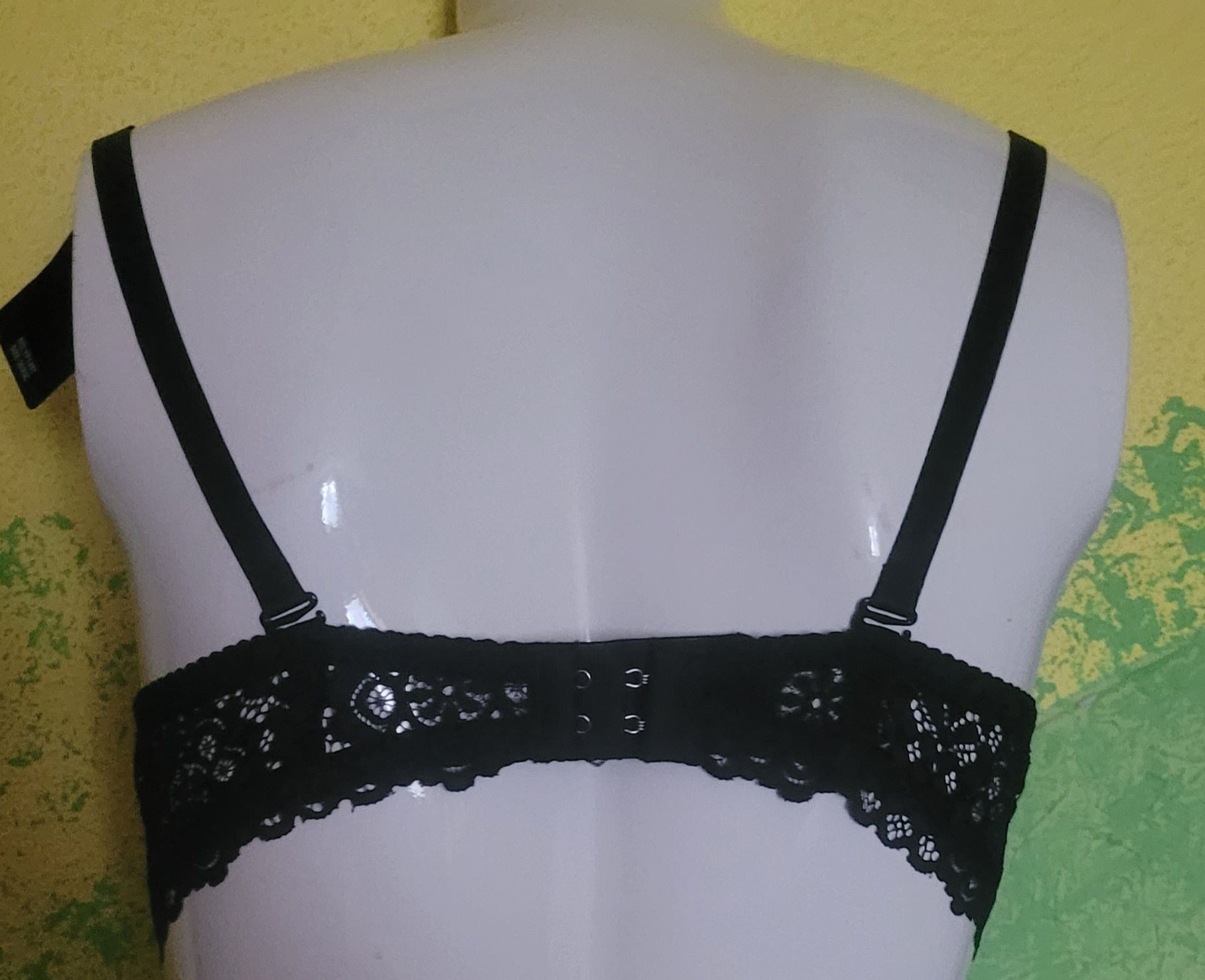 Biustonosz typu Push up rozmiar 85C