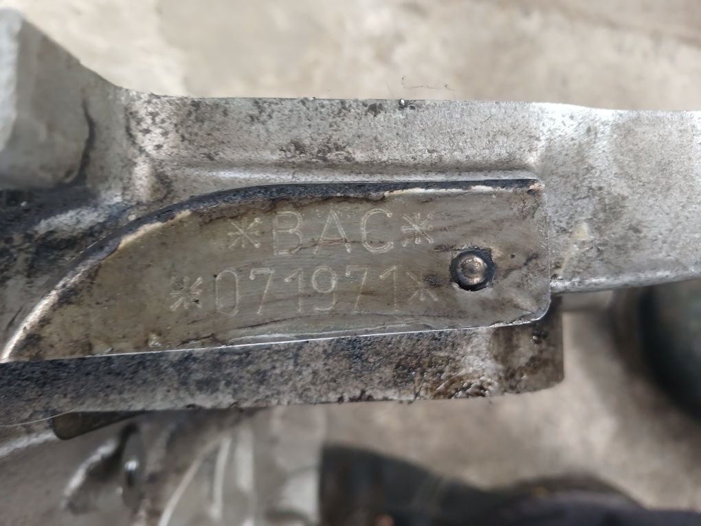 Блок цилиндров Таурег 2.5 ТДИ R5 BAC