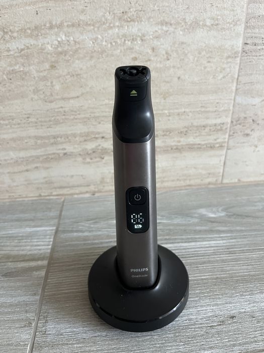 Електростанок Philips OneBlade Pro 360 QP6652/61 для обличчя та тіла