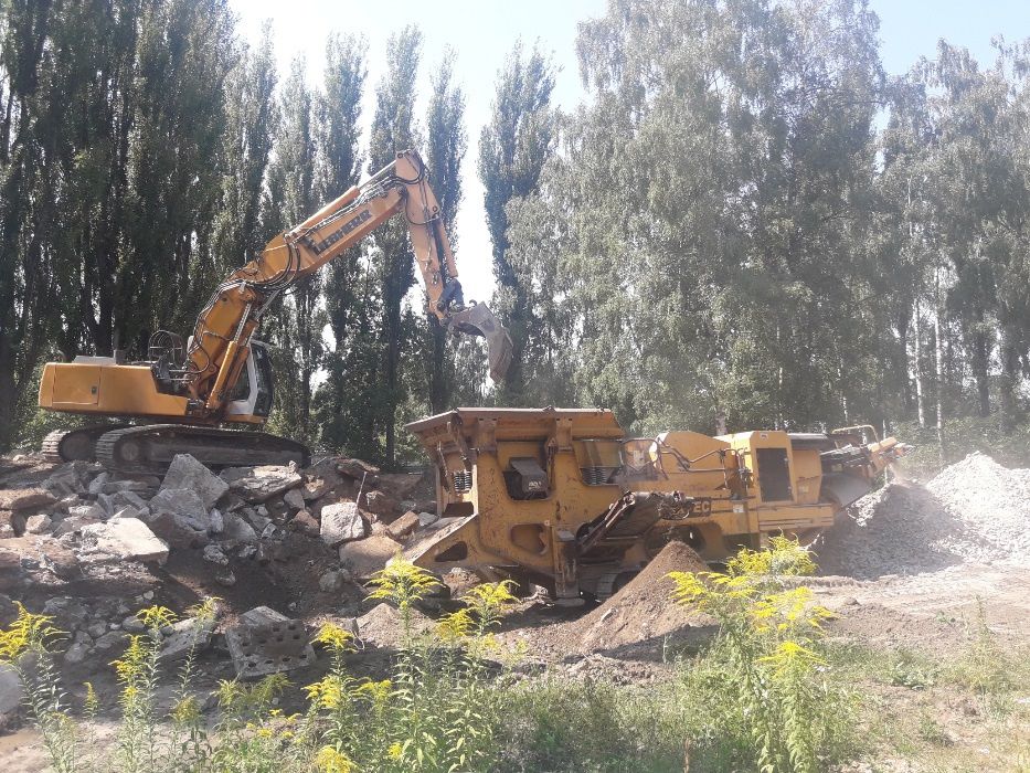 Rozbiórki, wyburzenia, kruszenie betonu, usługi sprzętem budowlanym