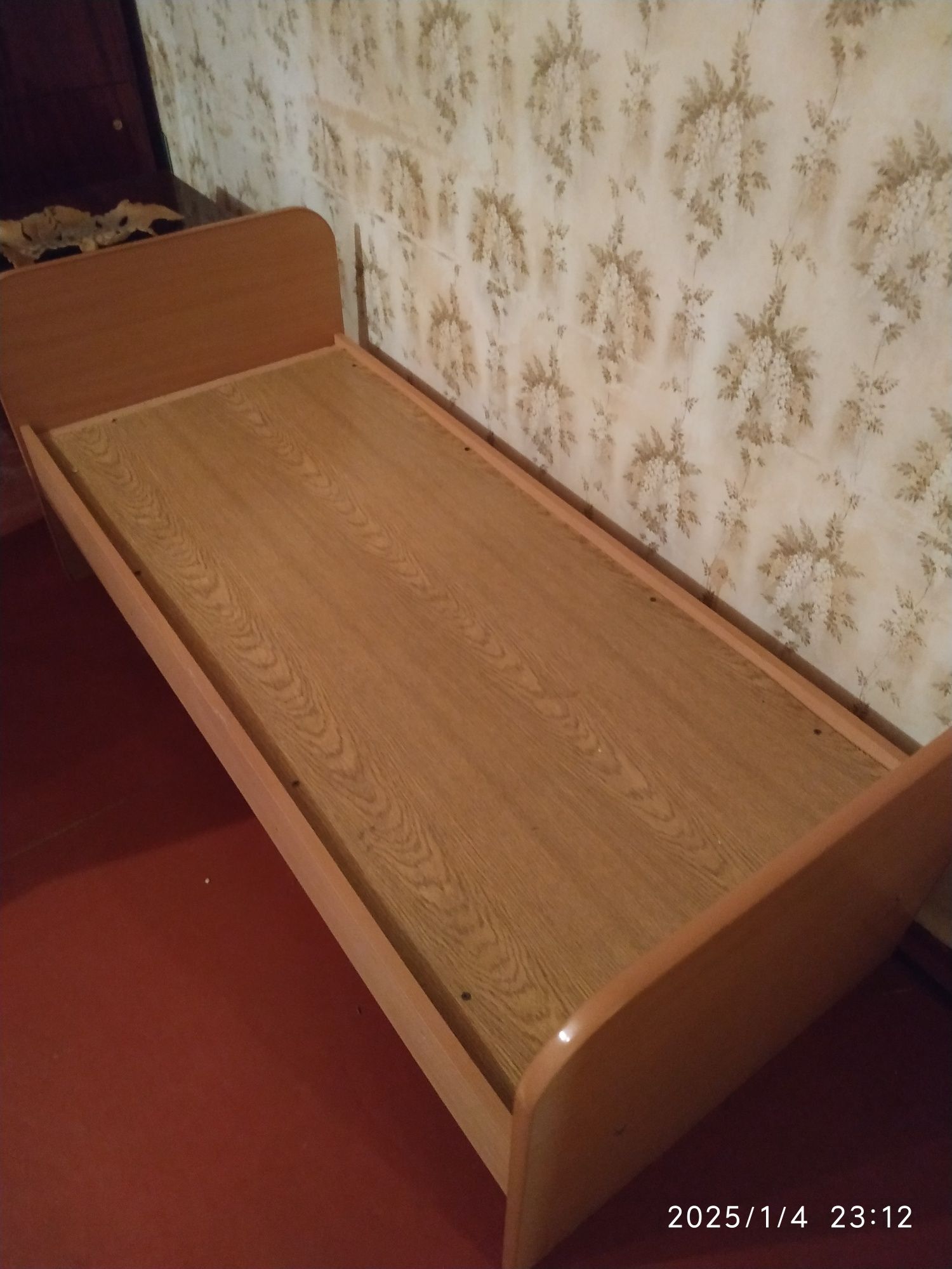 2- е подростковых кроватки