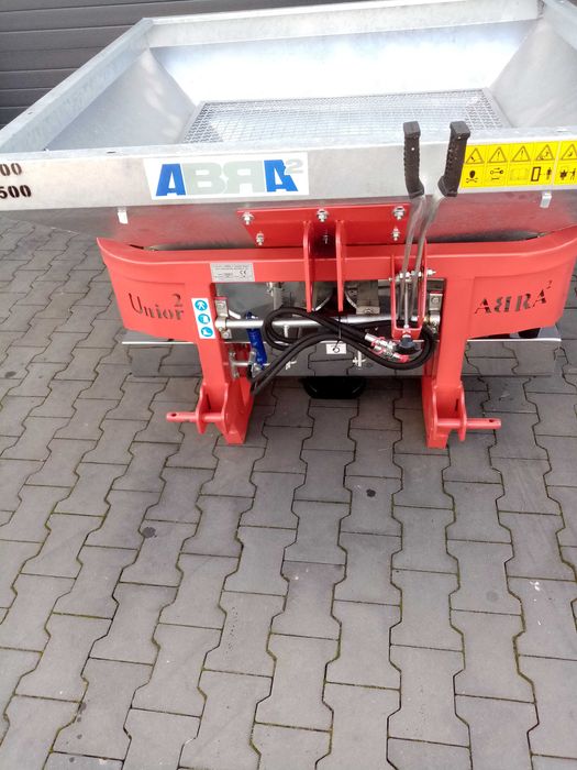 Rozsiewacz Nawozu nawozów Unior 700L