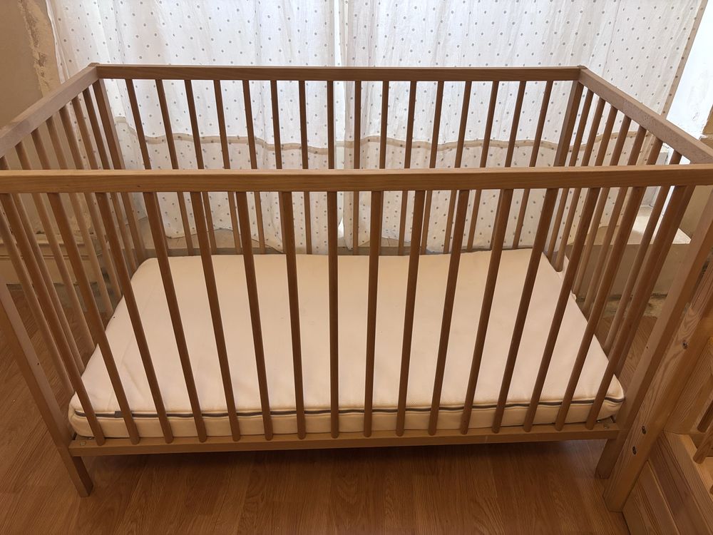 Cama de grades IKEA