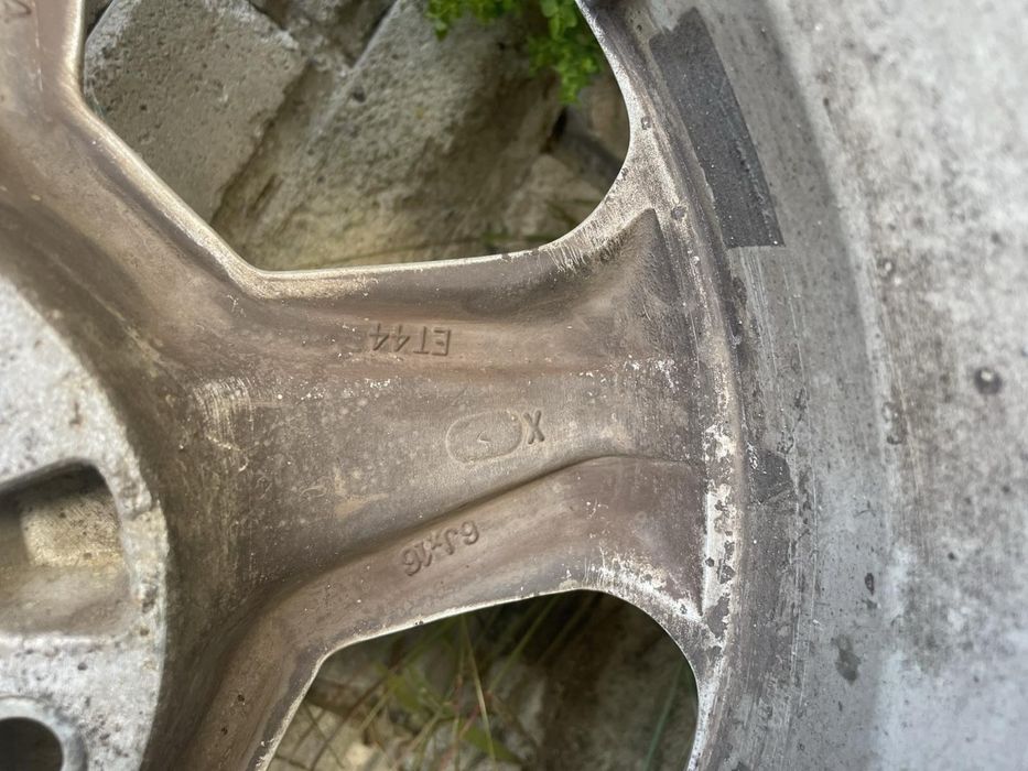 Диски opel zefira a в нарному стані R16