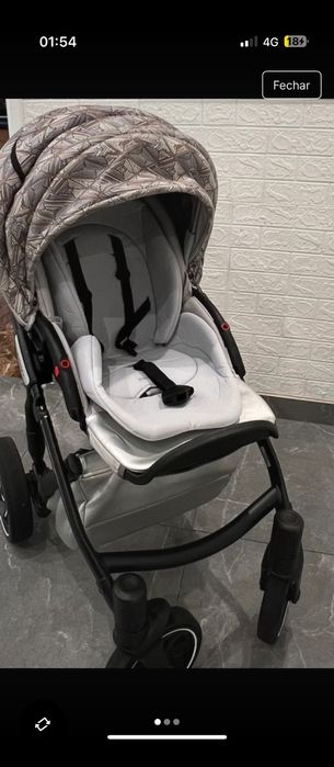 Carrinho de passeio marca anex prateado