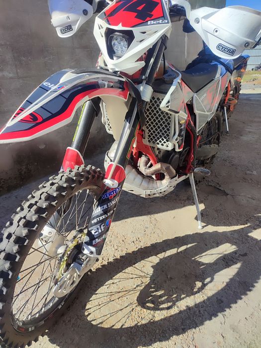 Продам эндуро мото beta rr 200 2019 года