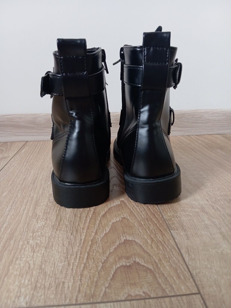 R. 38 jak nowe, botki jesień zima, czarne na zamek, Primark