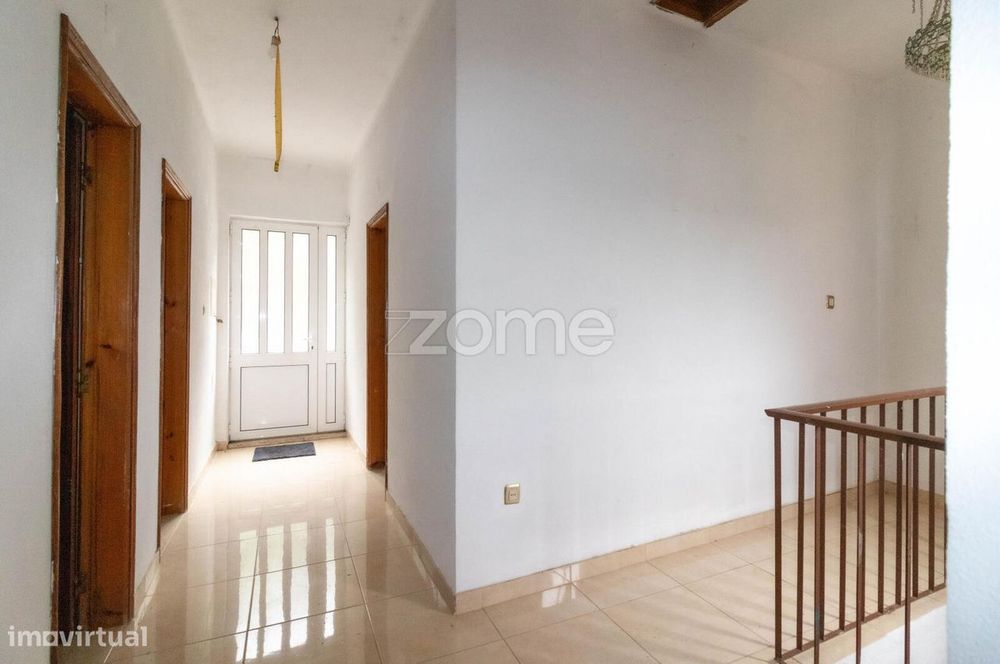 Quinta dos Outeiros T3+1 com muito espaço exterior e terreno