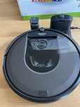 Odkurzacz robot Roomba i7