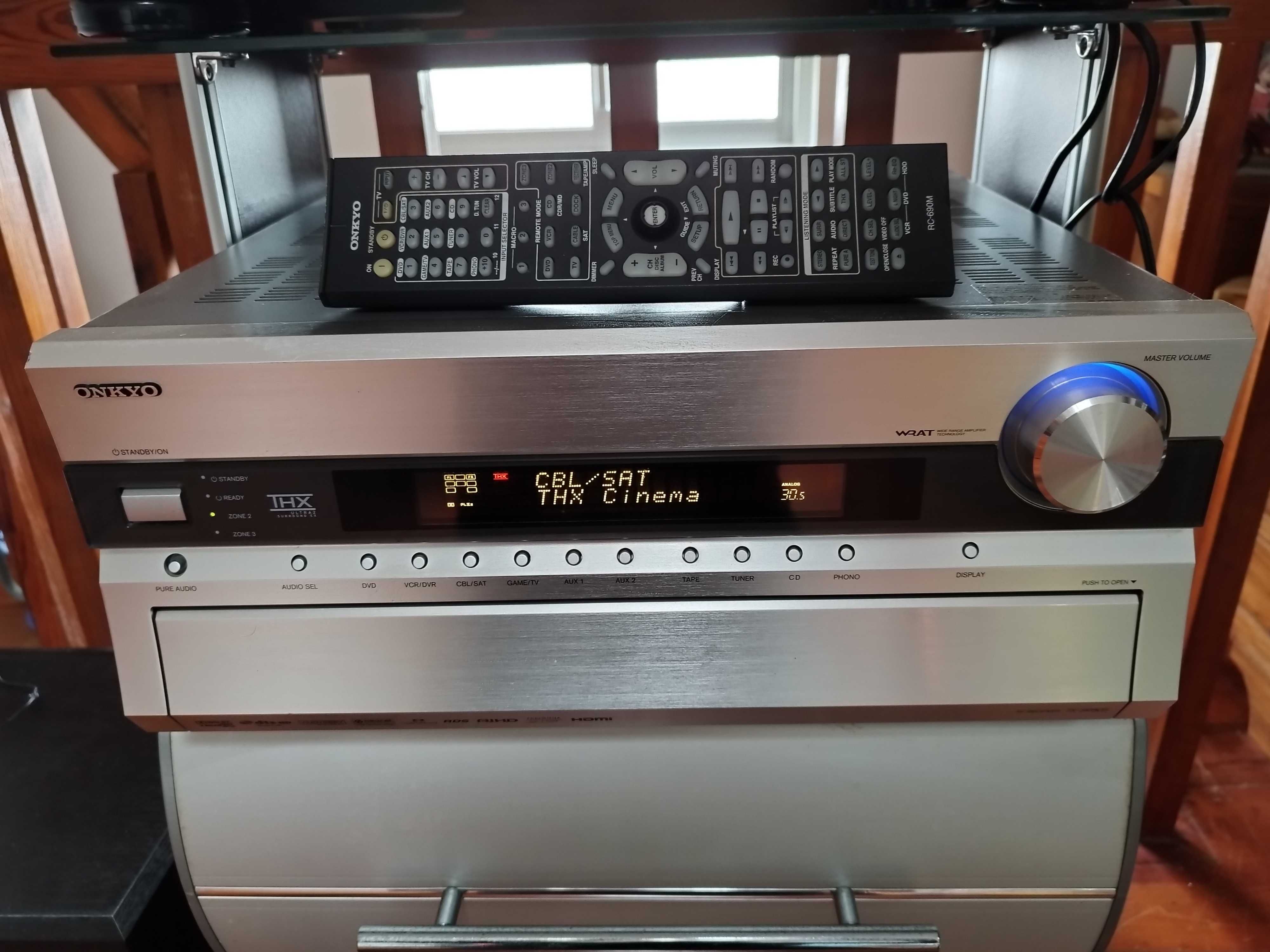 Receiver Onkyo modelo TX-805