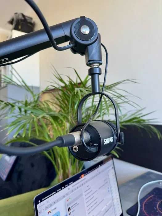 Shure MV7K podcast KIT- Mikrofon dynamiczny do podcastów + Statyw