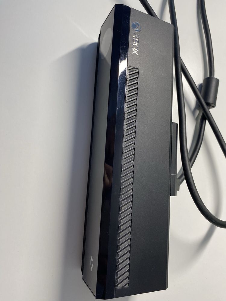 Kinect XBOX ONE + adapter XBOX ONE S + gra