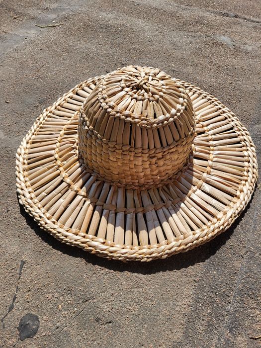 Продам картуз з рогозу