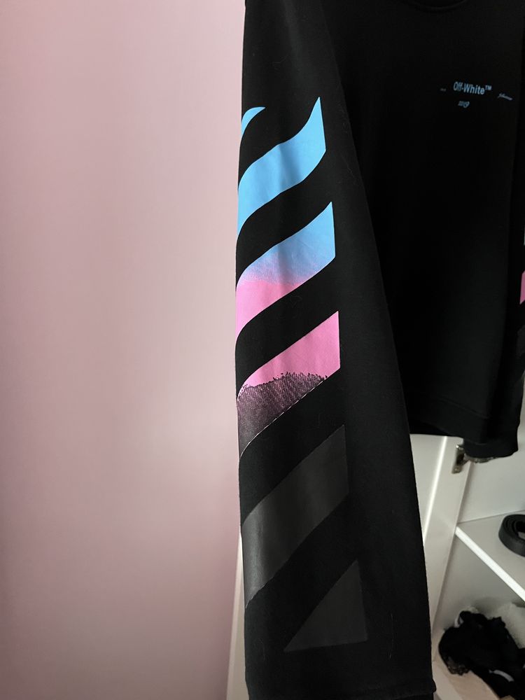 Bluza czarna bez kaptura Off-White różowo niebieskie nadruki