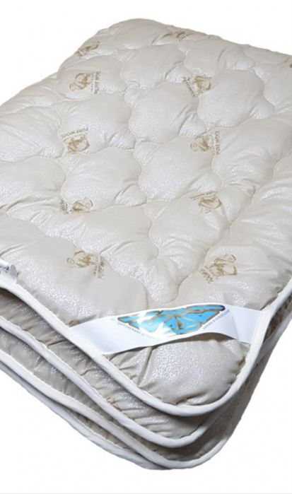 Тепла зимова стьобане овеча вовняна ковдра «Pure Wool» La Bella