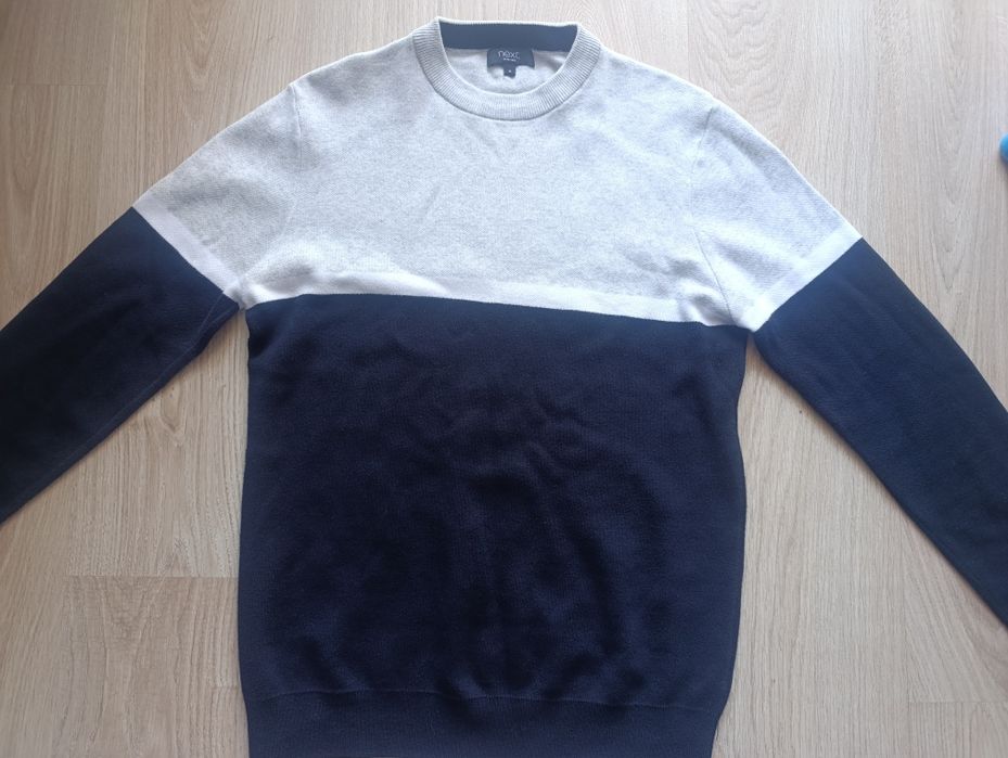 Чоловічий светр фірми Next
