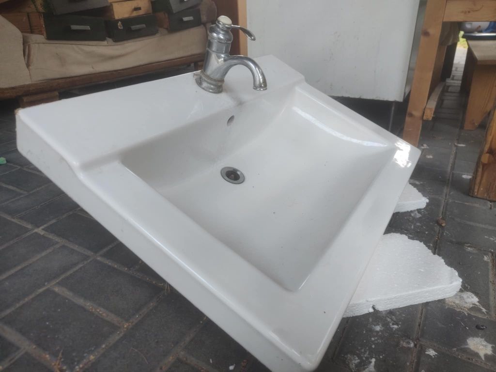 Umywalka ikea biala ceramiczna IKEA Hollviken