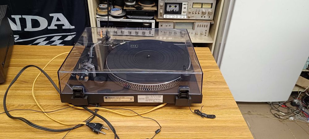 Вініловий програвач Technics SL-1900 ( Direct Drive)
