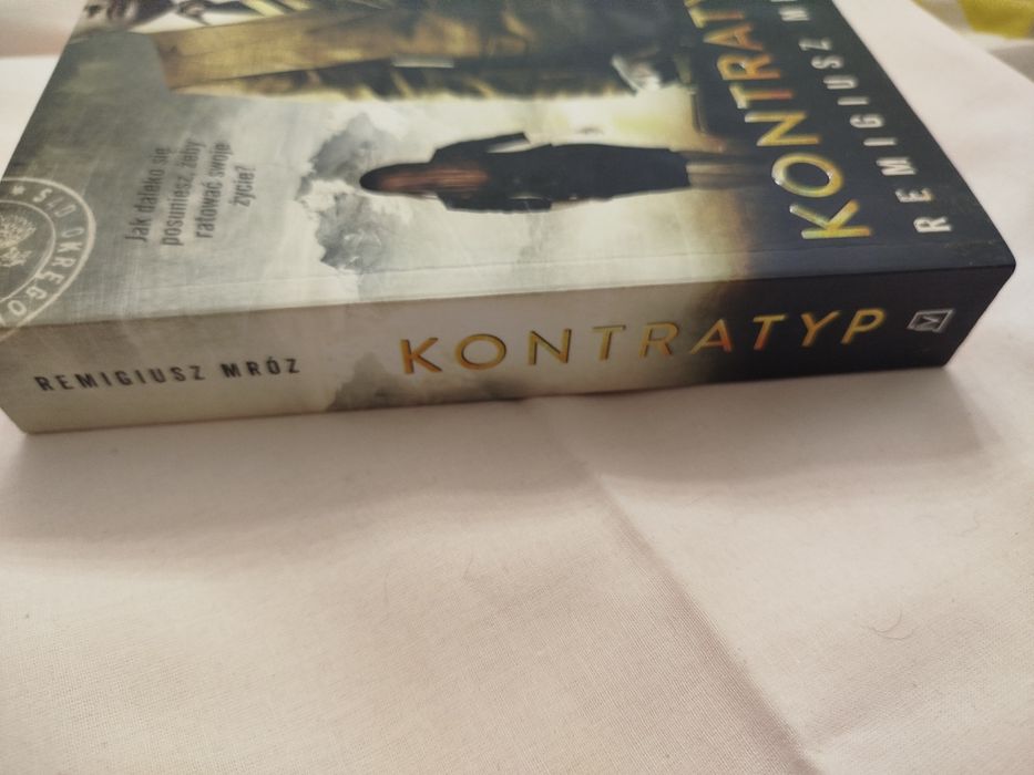 Kontratyp - Remigiusz Mróz