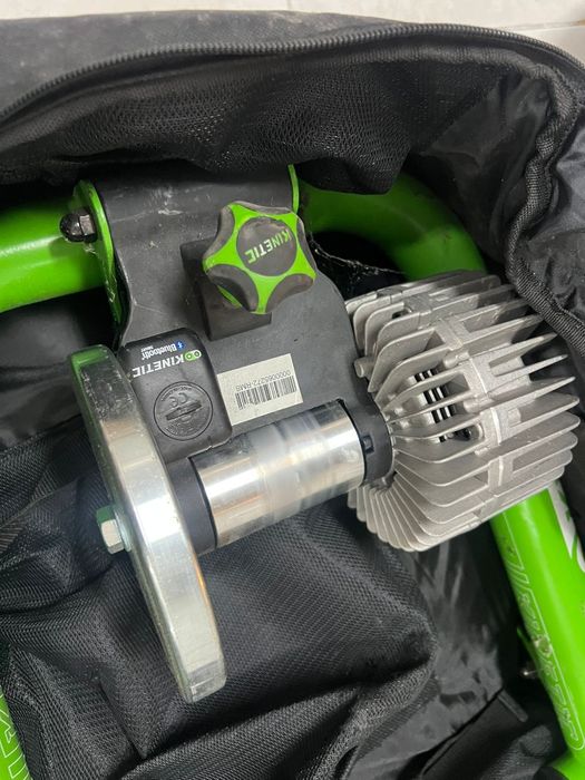 Rolo de treino Kinetic Turbo Road  oportunidade