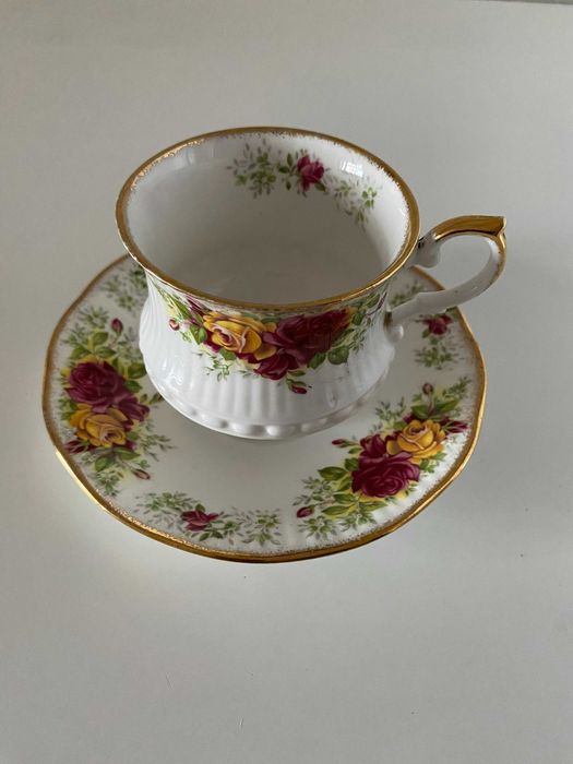 Chávena chá Queen’s Staffordshire