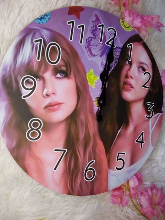 Taylor Swift e Olivia Rodrigo Relógio de Parede (pilha não está incluí