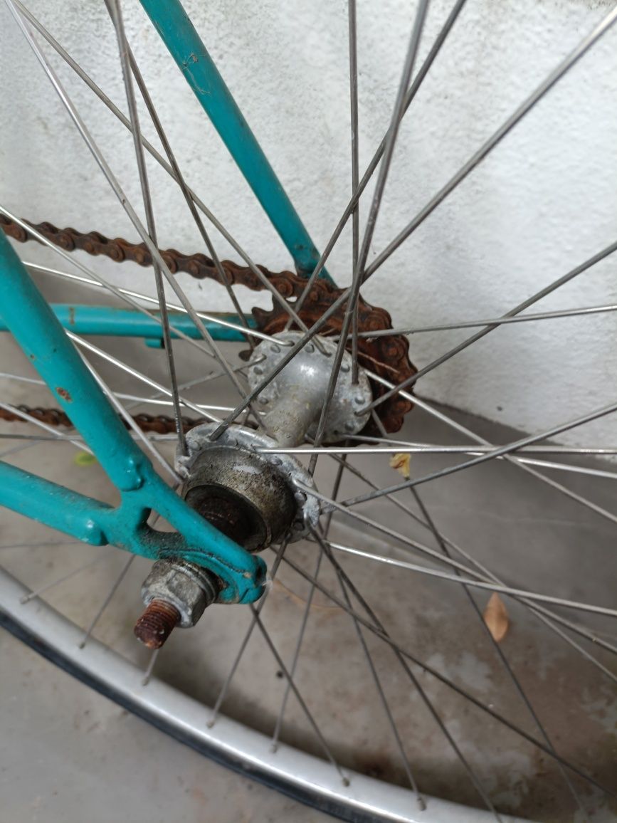 OPORTUNIDADE! Bicicleta ciclismo vintage para restauro