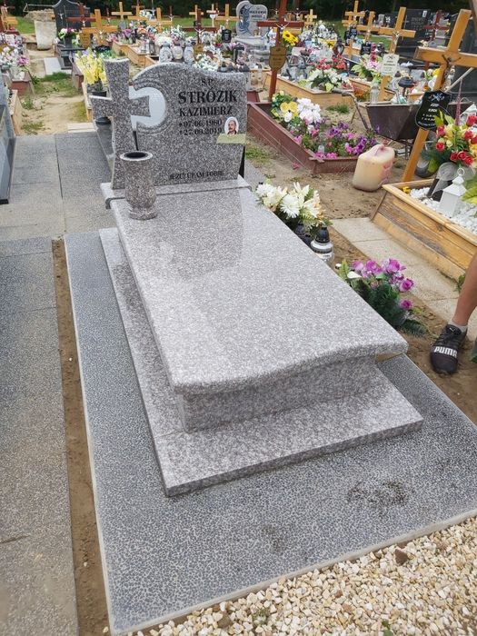 Nagrobek granitowy 4500 zł z 10 letnią gwarancją!!! KRAKÓW