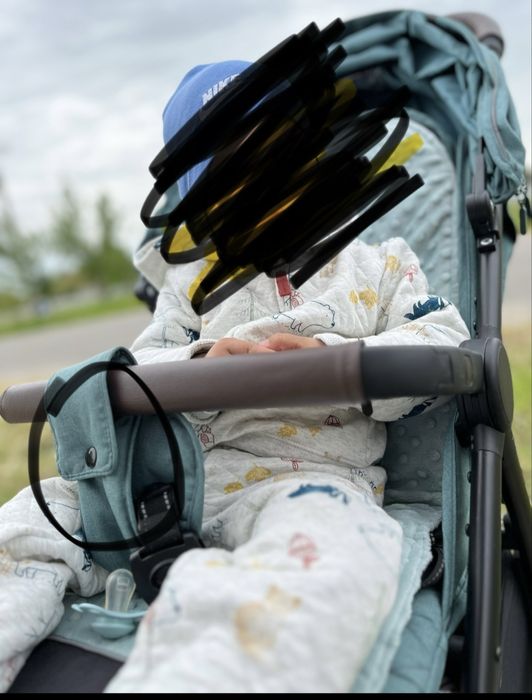 Прогулянкова коляска CARRELLO Bravo