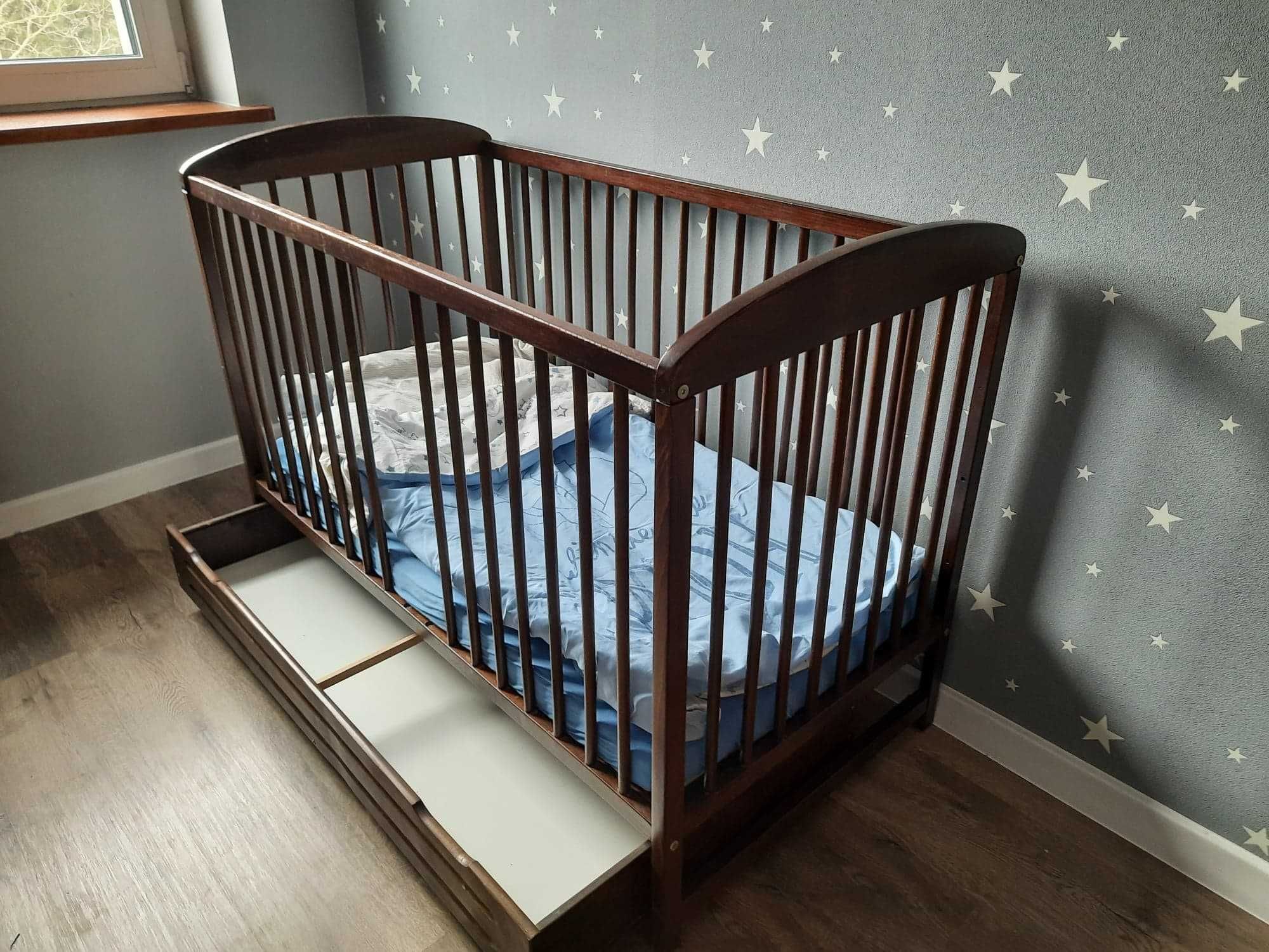 Łóżeczko drewniane dla niemowlaka/ dziecka 120x60cm