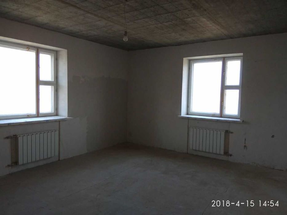 Продам частный дом 2 этажа (10х12) на берегу реки в Центр р-не.