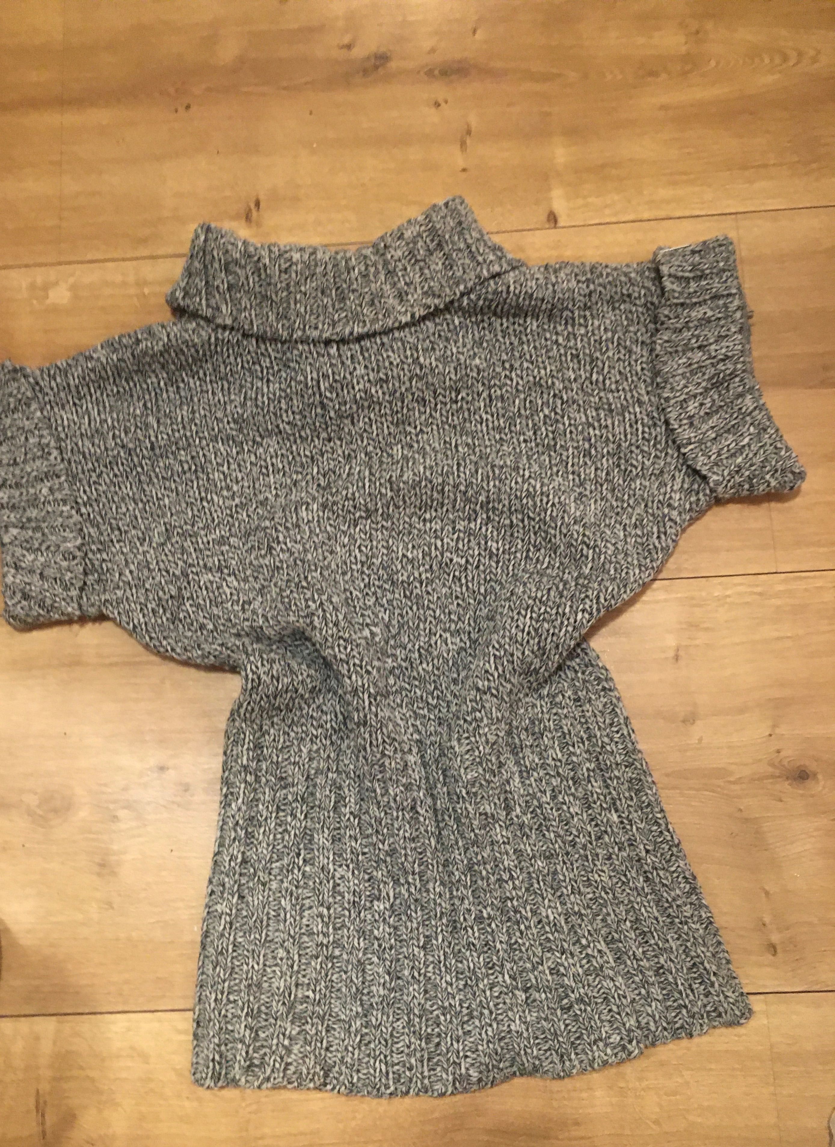 Sweter damski bezrękawnik Simple L nowy