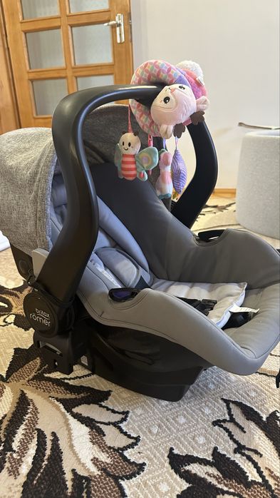 Автокрісло britax romer від 0 до 6 місяців