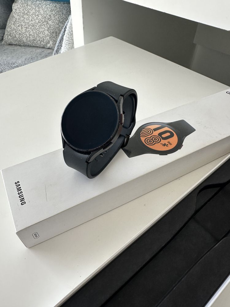 Samsung Galaxy Watch 4