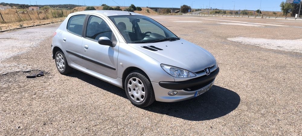 Peugeot 206 ano 2004