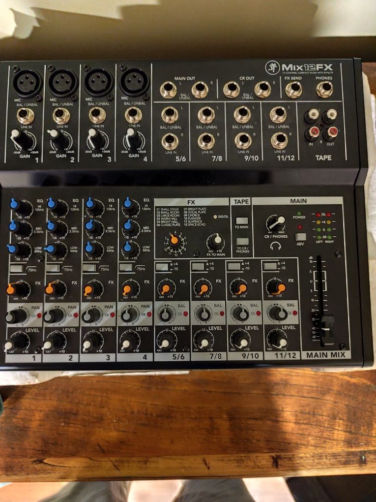 Mesa Mackie Mix 12 FX nova
