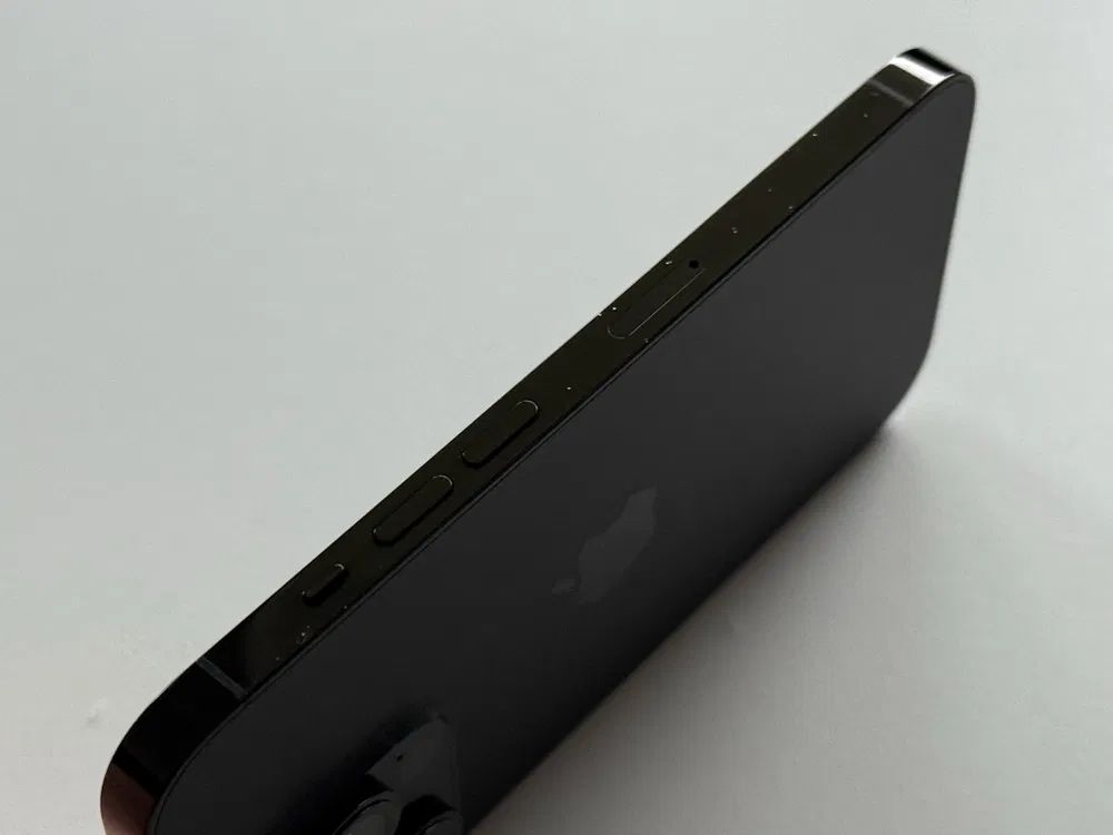 Iphone 14 pro 128gb. Батарея 88% не вскривався!